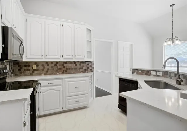 Photo 1 of Single family home for sale at 221 Brazil Dr, Hurst, TX 76054 | MLS# 21390410 | Listing updated on 2026-10-01