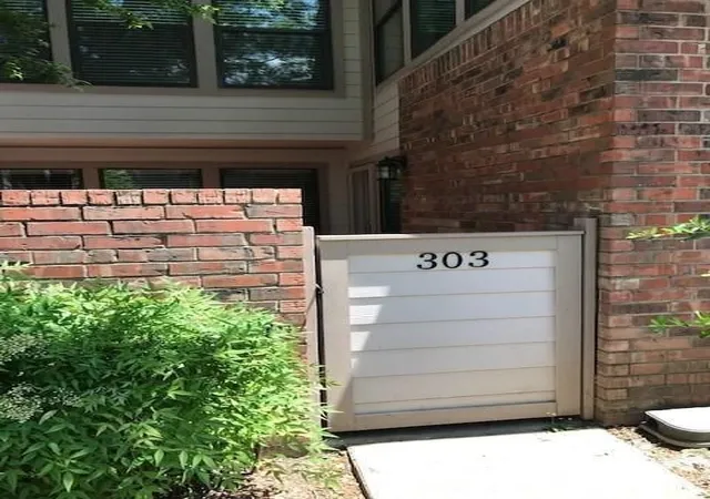Condo for sale at 18240 Midway Rd #303, Dallas, TX 75287 | MLS# 21390694