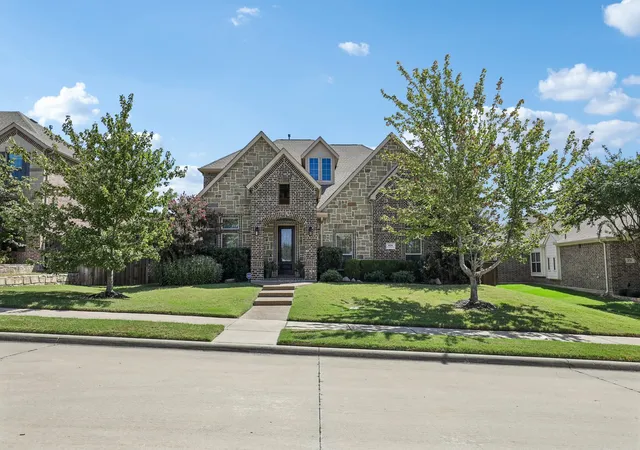 Photo 3 of Single family home for sale at 676 Princeton Way, Rockwall, TX 75087 | MLS# 21386220 | Listing updated on 2026-10-09