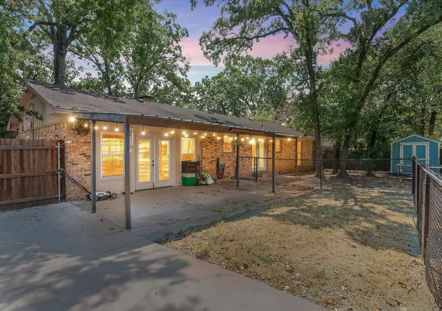 Photo 1 of Single family home for sale at 1415 Glenlain Dr, Grand Saline, TX 75140 | MLS# 21390884 | Listing updated on 2026-09-27