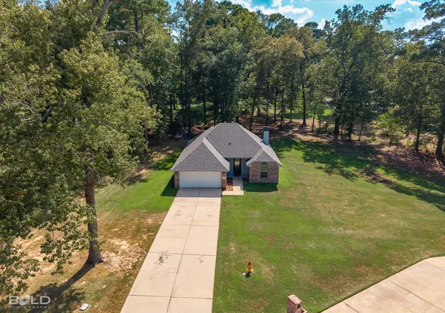 Photo 2 of Sale Pending at 6889 Bram St, Shreveport, LA 71107 | MLS# 21390891 | Listing updated on 2026-10-08