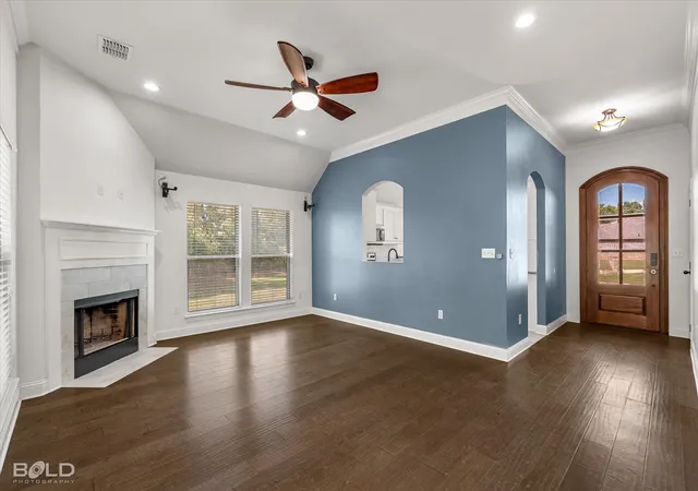 Photo 3 of Sale Pending at 6889 Bram St, Shreveport, LA 71107 | MLS# 21390891 | Listing updated on 2026-10-08