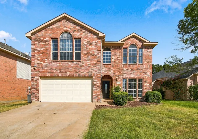 Photo 1 of Single family home for sale at 5948 Sugarleaf Ln, Dallas, TX 75249 | MLS# 21390411 | Listing updated on 2026-10-08
