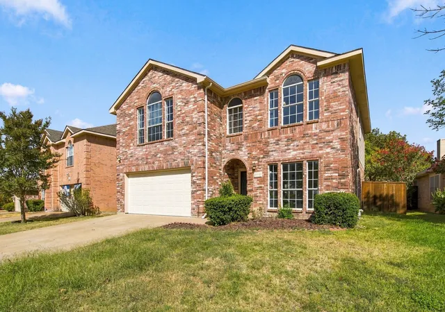 Photo 3 of Single family home for sale at 5948 Sugarleaf Ln, Dallas, TX 75249 | MLS# 21390411 | Listing updated on 2026-10-08