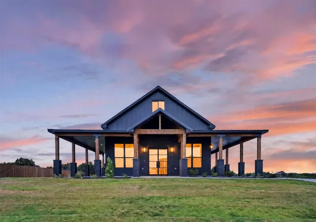 Single family home for sale at 1091 Barton Ranch Rd, Nemo, TX 76070 | MLS# 21390615