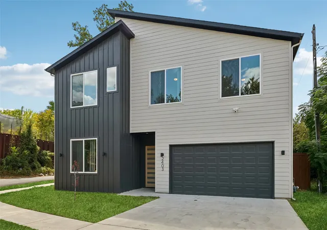 Photo 2 of Single family home for sale at 2403 Obenchain St, Dallas, TX 75212 | MLS# 21389065 | Listing updated on 2026-09-26