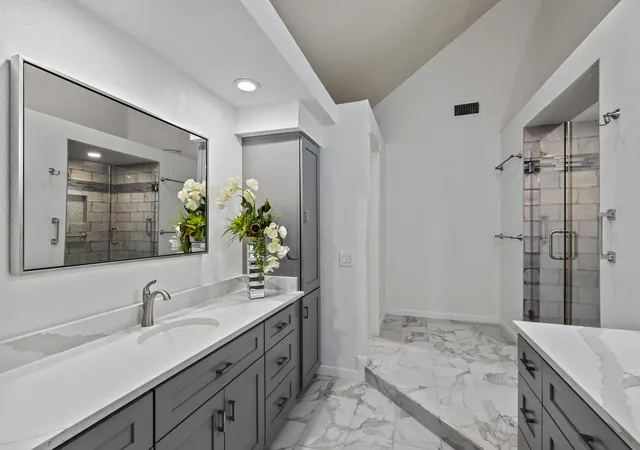 Photo 1 of Single family home for sale at 522 Briarcliff Dr, Garland, TX 75043 | MLS# 21387649 | Listing updated on 2026-10-07