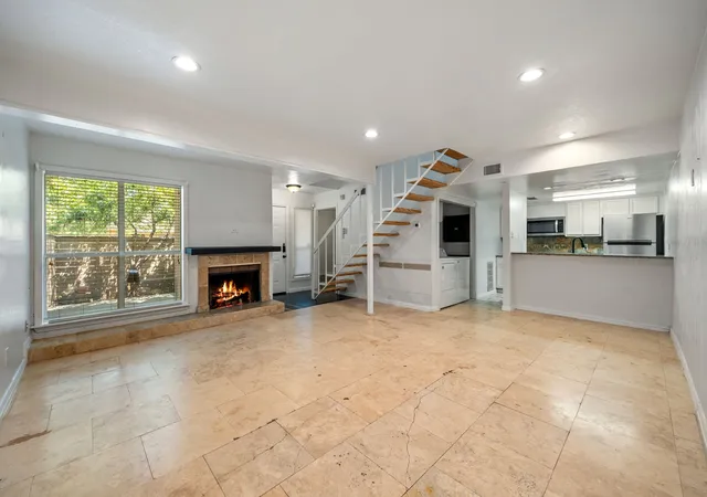 Listing Photo 2 - Condo for sale in building located at 3121 Park Ln, Dallas, TX 75220 - Unit #1107