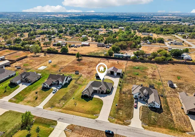 Photo 2 of Single family home for sale at 10189 Kildee Trl, Sanger, TX 76266 | MLS# 21389923 | Listing updated on 2026-09-30