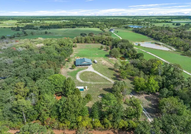 Photo 1 of Single family home for sale at 1109 Vz County Rd 2303, Canton, TX 75103 | MLS# 21390467 | Listing updated on 2026-09-29