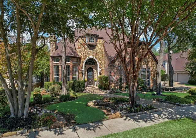 Photo 2 of Single family home for sale at 4129 Glenbrook Dr, Richardson, TX 75082 | MLS# 21368014 | Listing updated on 2026-10-05