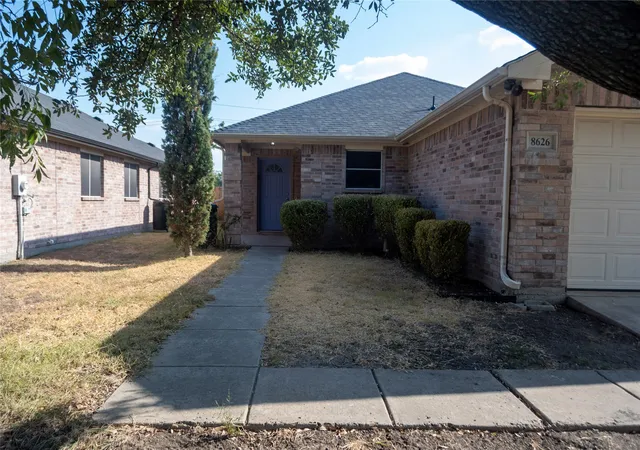 Photo 2 of Single family home for sale at 8626 Cedar Post Ct, Dallas, TX 75227 | MLS# 21390933 | Listing updated on 2026-09-21