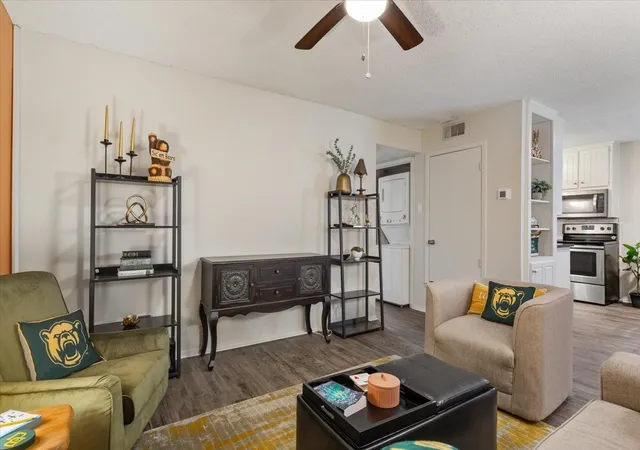 Photo 3 of Condo for sale at 1214 Baylor Ave #202, Waco, TX 76706 | MLS# 21390270 | Listing updated on 2026-09-19