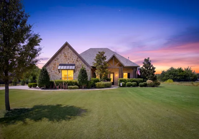Photo 1 of Single family home for sale at 2595 Hendrix Ave W, Allen, TX 75002 | MLS# 21390197 | Listing updated on 2026-09-27