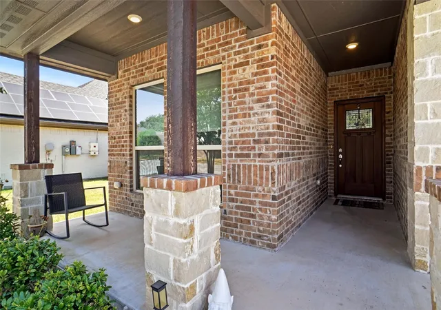 Photo 4 of Single family home for sale at 952 Sam St, Springtown, TX 76082 | MLS# 21390946 | Listing updated on 2026-09-21