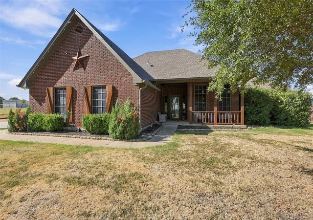 Photo 2 of Single family home for sale at 11151 County Rd 213, Forney, TX 75126 | MLS# 21380729 | Listing updated on 2026-09-19