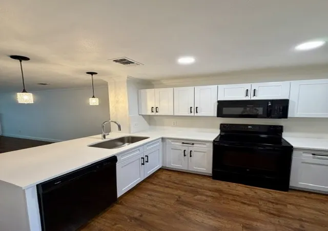 Photo 2 of Condo for sale at 621 Carriagehouse Ln #4f, Garland, TX 75040 | MLS# 21391004 | Listing updated on 2026-09-19