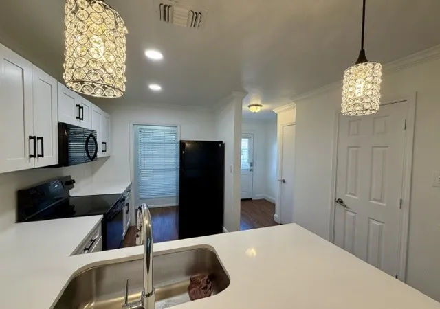Photo 3 of Condo for sale at 621 Carriagehouse Ln #4f, Garland, TX 75040 | MLS# 21391004 | Listing updated on 2026-09-19