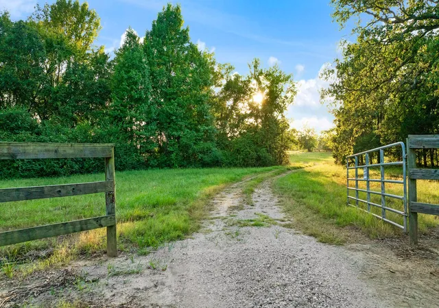 Photo 1 of Sale Pending at 721 Cr 2127, Detroit, TX 75438 | MLS# 21390474 | Listing updated on 2026-09-30