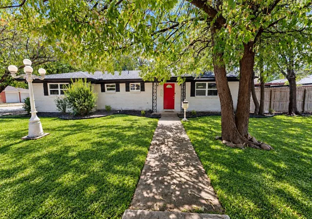 Single family home for sale at 4928 Ira St, Haltom City, TX 76117 | MLS# 21390076