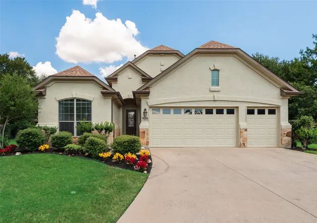 Photo 1 of Single family home for sale at 9600 Rosewood Dr, Denton, TX 76207 | MLS# 21388922 | Listing updated on 2026-09-27