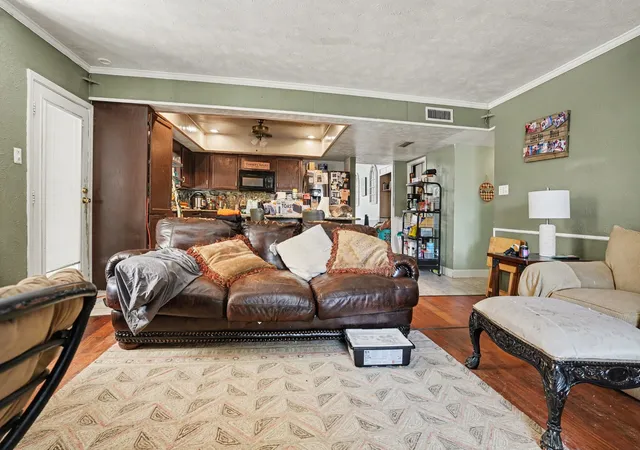 Photo 4 of Single family home for sale at 3602 Clover Meadow Dr, Garland, TX 75043 | MLS# 21380513 | Listing updated on 2026-10-01