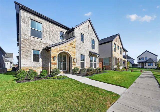 Photo 1 of Single family home for sale at 3707 Pilgrims Mews, Rowlett, TX 75088 | MLS# 21390730 | Listing updated on 2026-10-04