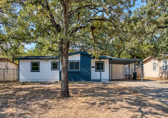 Photo 1 of Single family home for sale at 6416 Ava Ct Dr, Fort Worth, TX 76112 | MLS# 21355875 | Listing updated on 2026-09-19