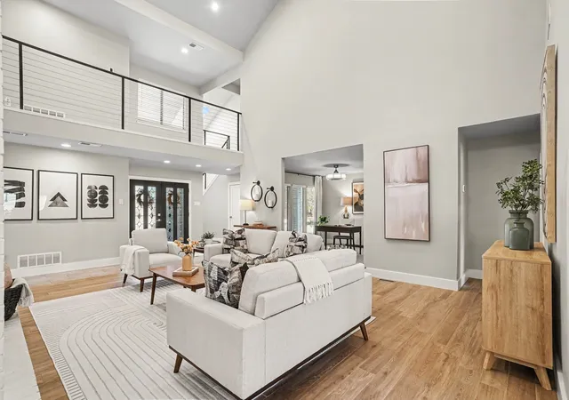 Photo 4 of Single family home for sale at 2902 Ambleside Ln, Richardson, TX 75082 | MLS# 21388518 | Listing updated on 2026-10-05