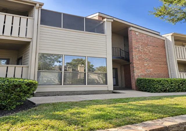 Photo 1 of Condo for sale at 9600 Royal Ln #302, Dallas, TX 75243 | MLS# 21389547 | Listing updated on 2026-09-20