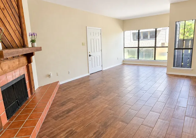 Photo 3 of Condo for sale at 9600 Royal Ln #302, Dallas, TX 75243 | MLS# 21389547 | Listing updated on 2026-09-20