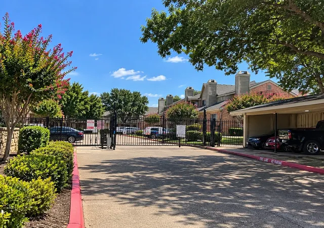 Photo 2 of Condo for sale at 9600 Royal Ln #102, Dallas, TX 75243 | MLS# 21389441 | Listing updated on 2026-09-19