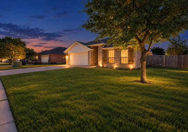 Photo 1 of Single family home for sale at 217 Windsor, Forney, TX 75126 | MLS# 21391079 | Listing updated on 2026-09-26