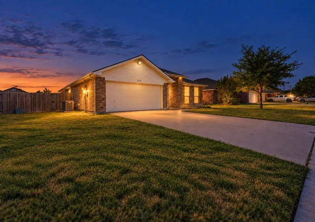 Photo 2 of Single family home for sale at 217 Windsor, Forney, TX 75126 | MLS# 21391079 | Listing updated on 2026-09-26