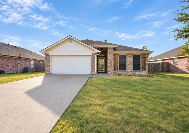 Photo 3 of Single family home for sale at 217 Windsor, Forney, TX 75126 | MLS# 21391079 | Listing updated on 2026-09-26