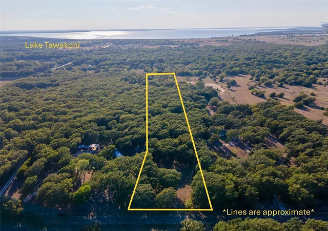 Sale Pending at 217 Rs County Rd 1399, Point, TX 75472 | MLS# 21391075 | Listing updated on 2026-10-02