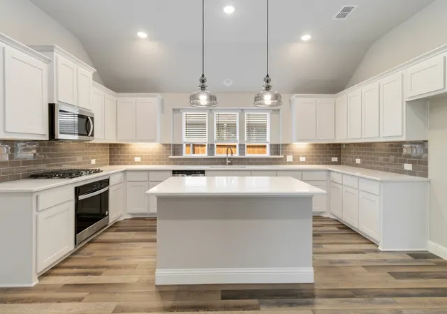Photo 2 of Single family home for sale at 1224 Moon Ranch Rd, Royse City, TX 75189 | MLS# 21391113 | Listing updated on 2026-10-09