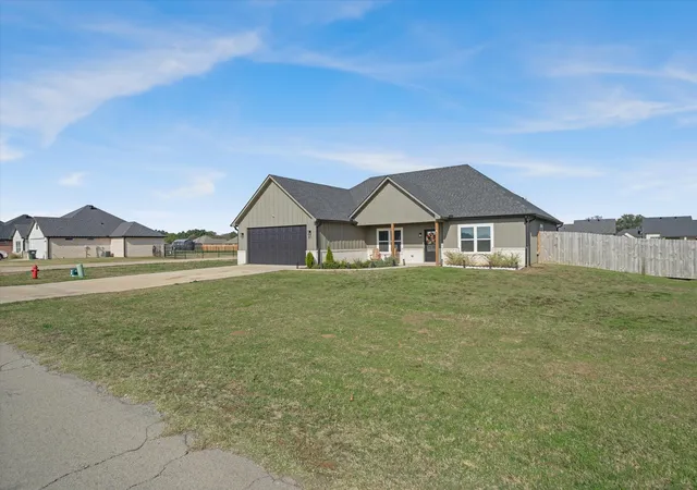 Photo 2 of Single family home for sale at 12608 Cr 499, Lindale, TX 75771 | MLS# 21391072 | Listing updated on 2026-10-08