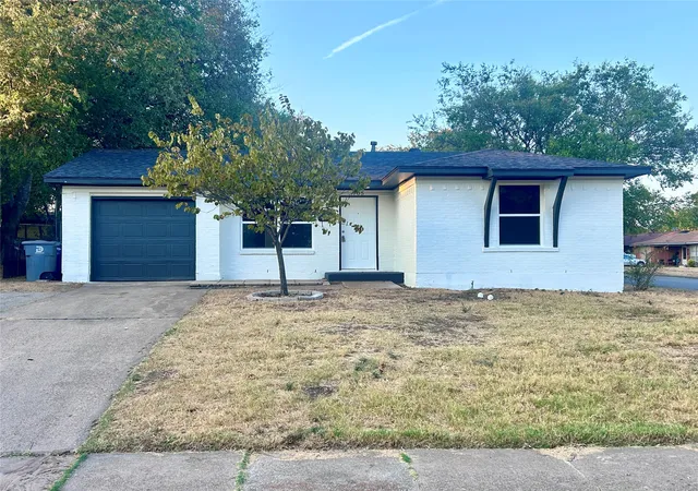 Photo 1 of Single family home for sale at 705 Jadewood Dr, Dallas, TX 75232 | MLS# 21391133 | Listing updated on 2026-10-06