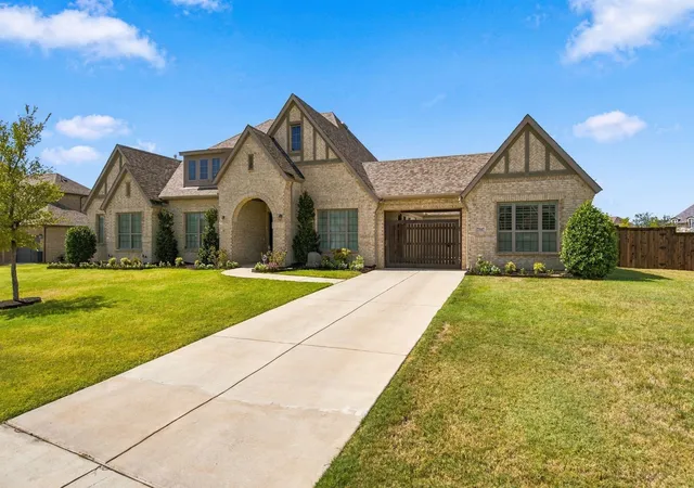 Photo 2 of Single family home for sale at 7117 Eagles Ridge Ct, Argyle, TX 76226 | MLS# 21390185 | Listing updated on 2026-10-03
