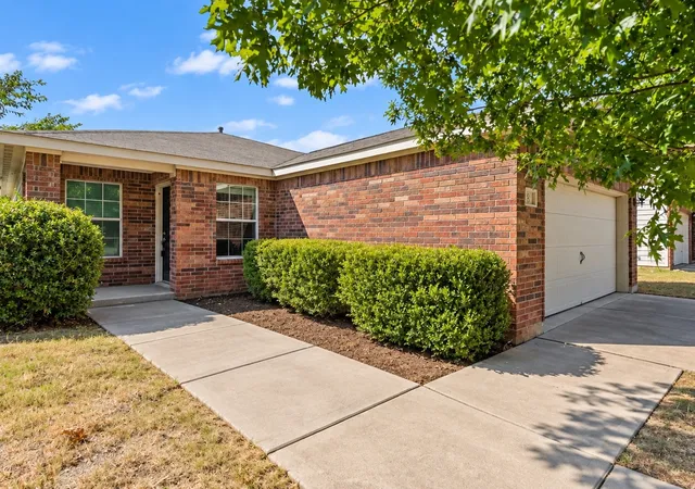 Photo 1 of Single family home for sale at 613 Misty Mountain Dr, Fort Worth, TX 76140 | MLS# 21388720 | Listing updated on 2026-10-09