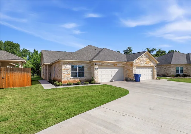Photo 1 of Condo for sale at 1415 Waterstone Dr, Brownwood, TX 76801 | MLS# 21391023 | Listing updated on 2026-09-21