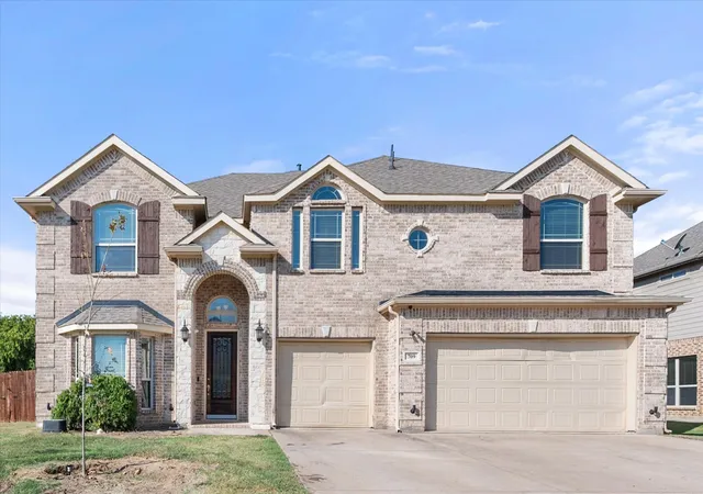 Photo 1 of Single family home for sale at 709 Netherfield Pkwy, Mansfield, TX 76063 | MLS# 21391154 | Listing updated on 2026-10-08