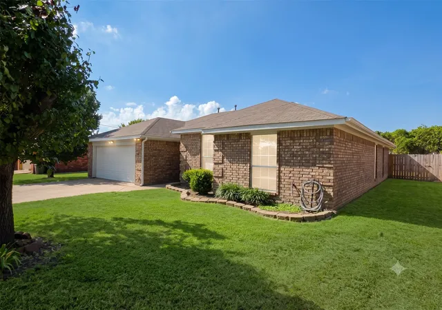 Photo 1 of Single family home for sale at 3315 Salmon St, Sachse, TX 75048 | MLS# 21391182 | Listing updated on 2026-09-27