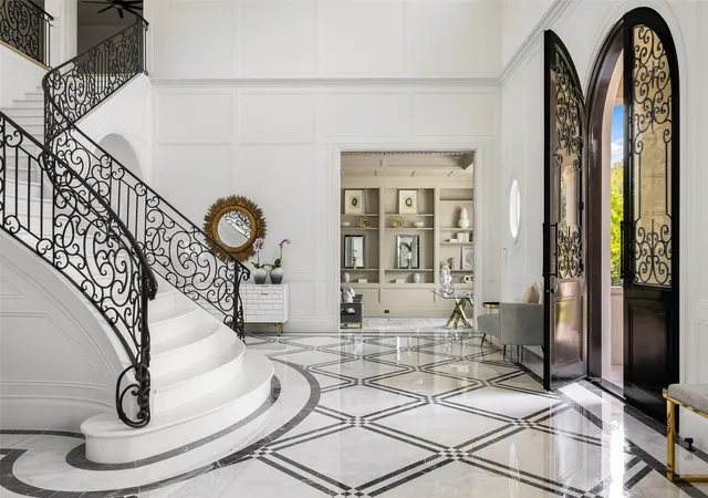 Photo 3 of Mansion for sale at 402 Lakeway Dr, Allen, TX 75013 | MLS# 21343406 | Listing updated on 2026-09-20