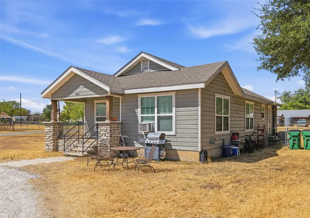 Photo 1 of Single family home for sale at 504 Hawk, Dublin, TX 76446 | MLS# 21391218 | Listing updated on 2026-09-21