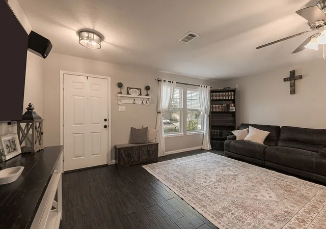 Photo 3 of Single family home for sale at 417 Azalea Dr, Fate, TX 75087 | MLS# 21390970 | Listing updated on 2026-09-28