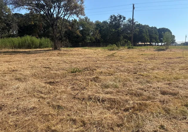 Photo 1 of Land for sale at 379 & 401 Cr 167, Whitesboro, TX 76273 | MLS# 21389967 | Listing updated on 2026-09-27