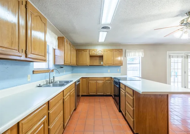 Photo 3 of Single family home for sale at 4018 Brook Holw Dr, Abilene, TX 79605 | MLS# 21390712 | Listing updated on 2026-10-09