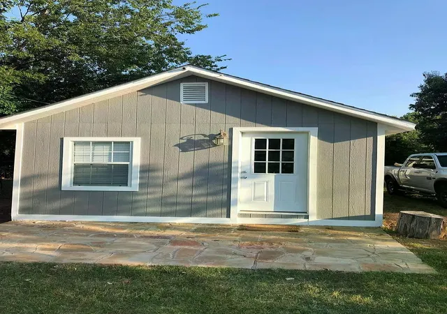 Photo 2 of Multi family home for sale at 352 E Archer St, Jacksboro, TX 76458 | MLS# 21366930 | Listing updated on 2026-09-20